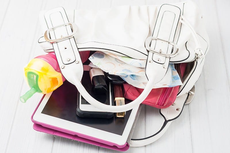 10 Ways to Keep your Purse Clean