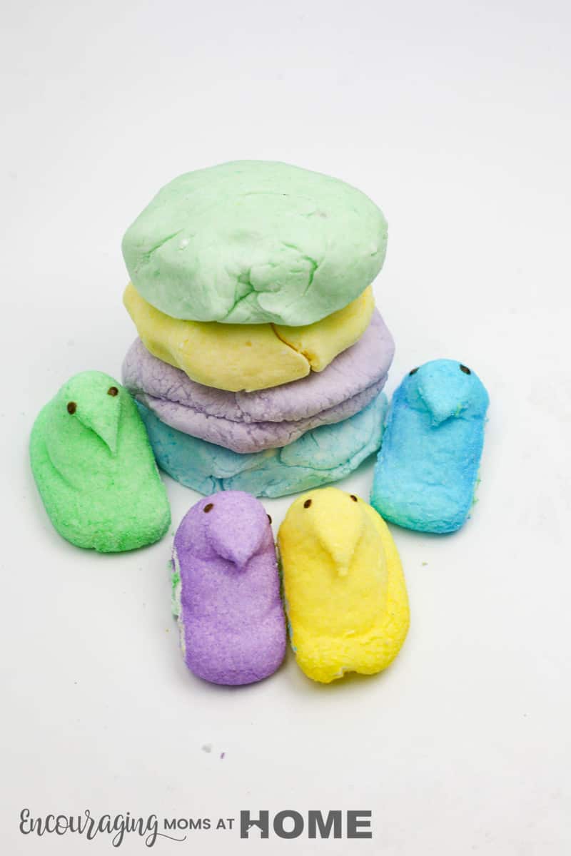 Edible Marshmallow Play Dough (Only 3 Ingredients!) - The Craft-at